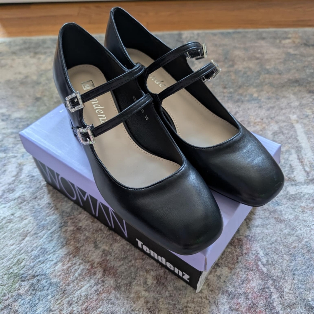 Black Mary Jane Heels